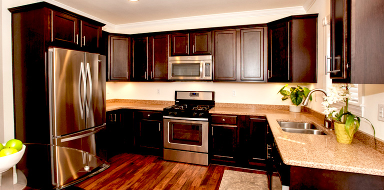 Willow Square Apartments