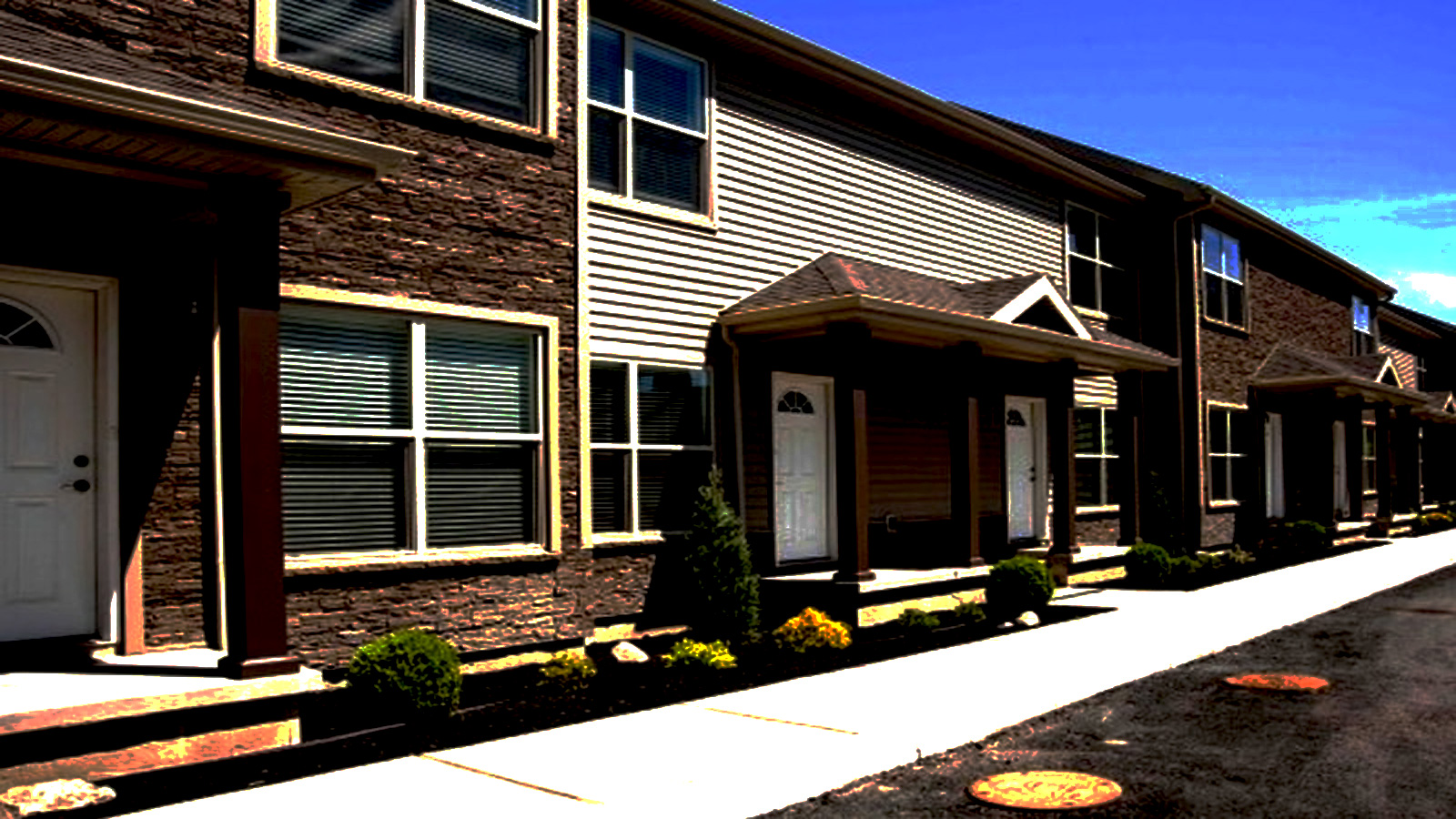 Willow Square of Clarence Call Back Willow Square